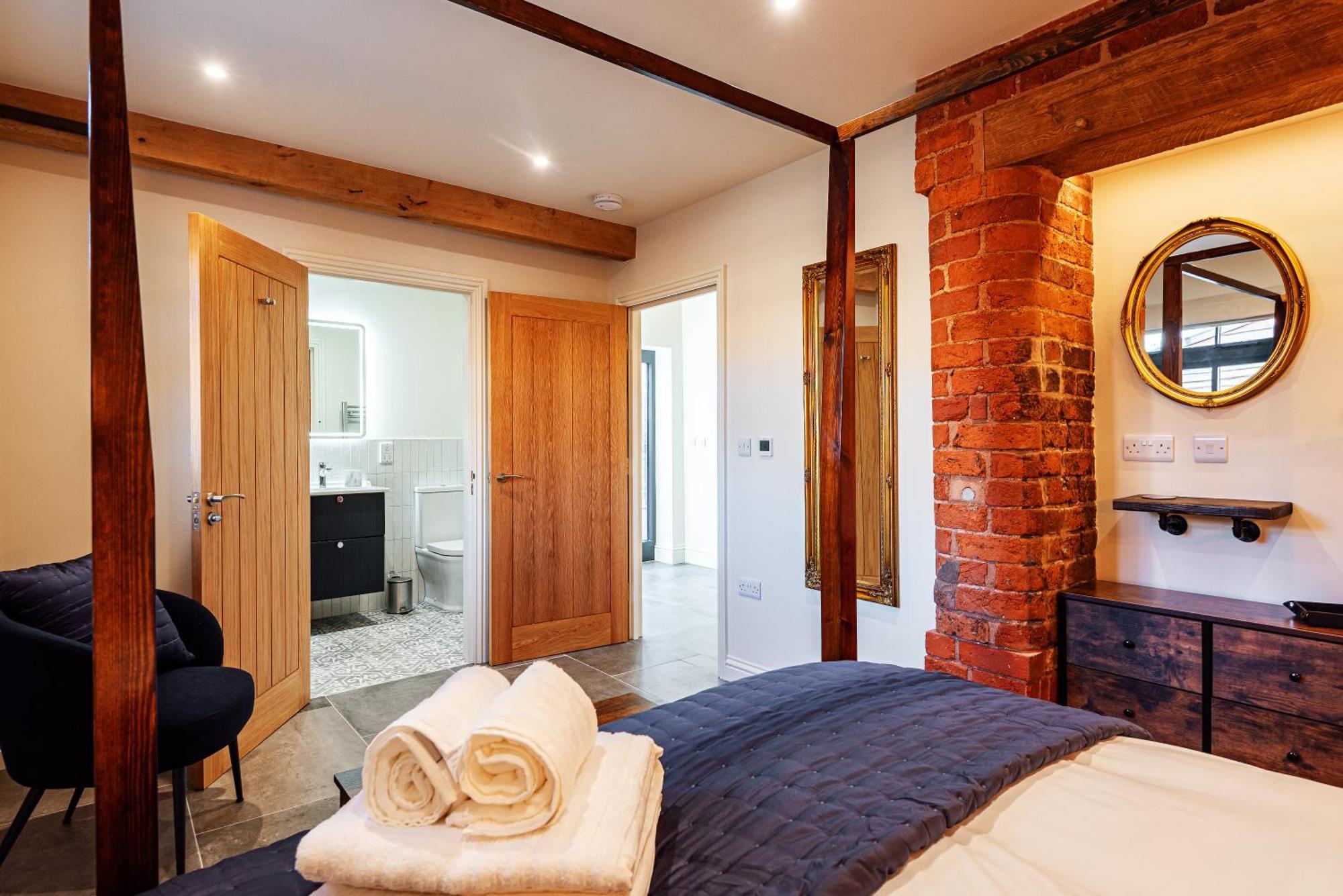 Pigeon House - Unique Barn With Private Garden, Hot Tub And Wood Burner Villa Shrewsbury Kültér fotó