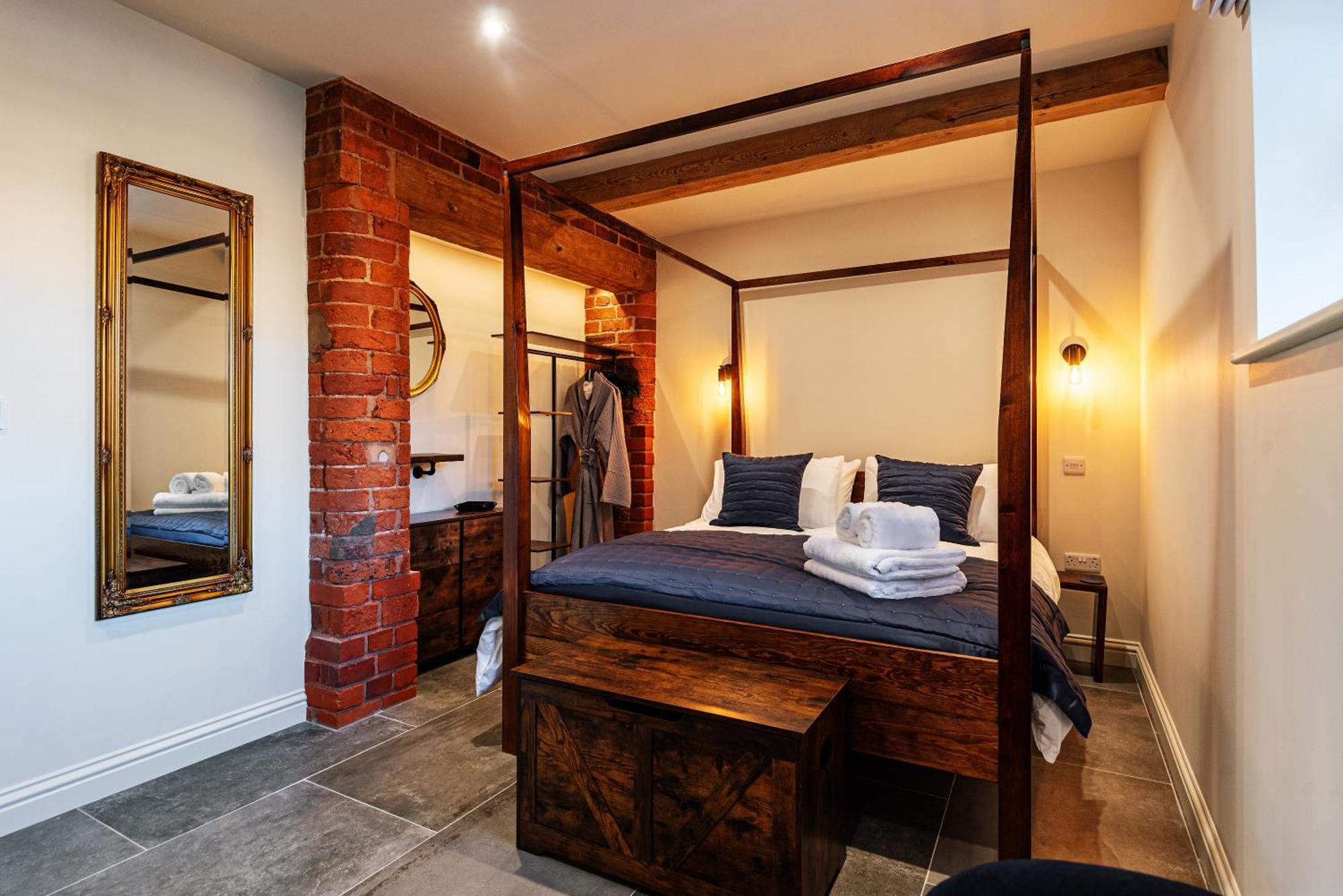 Pigeon House - Unique Barn With Private Garden, Hot Tub And Wood Burner Villa Shrewsbury Kültér fotó