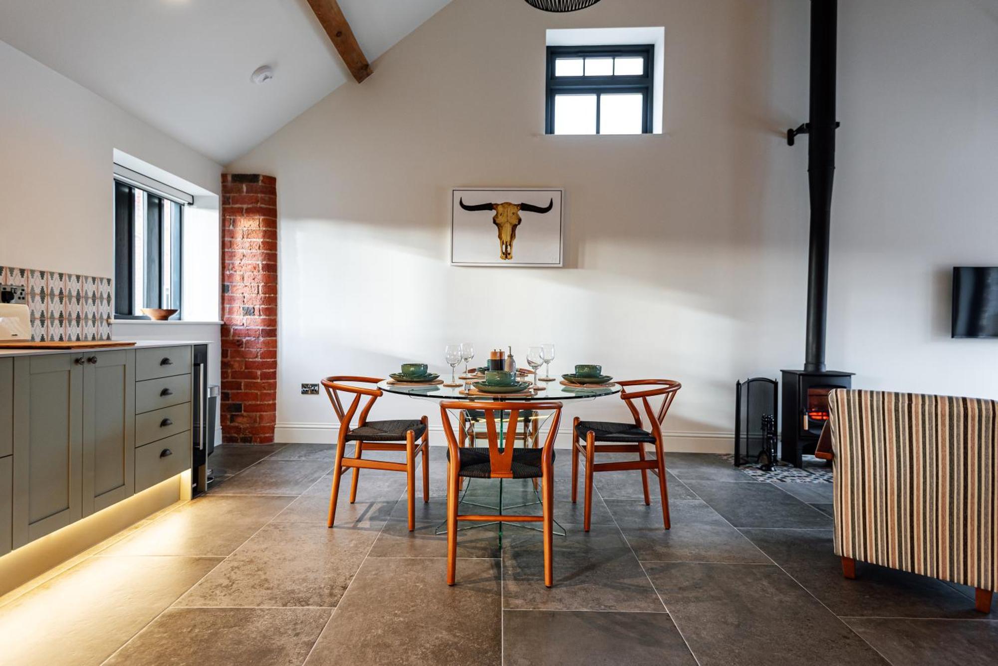 Pigeon House - Unique Barn With Private Garden, Hot Tub And Wood Burner Villa Shrewsbury Kültér fotó